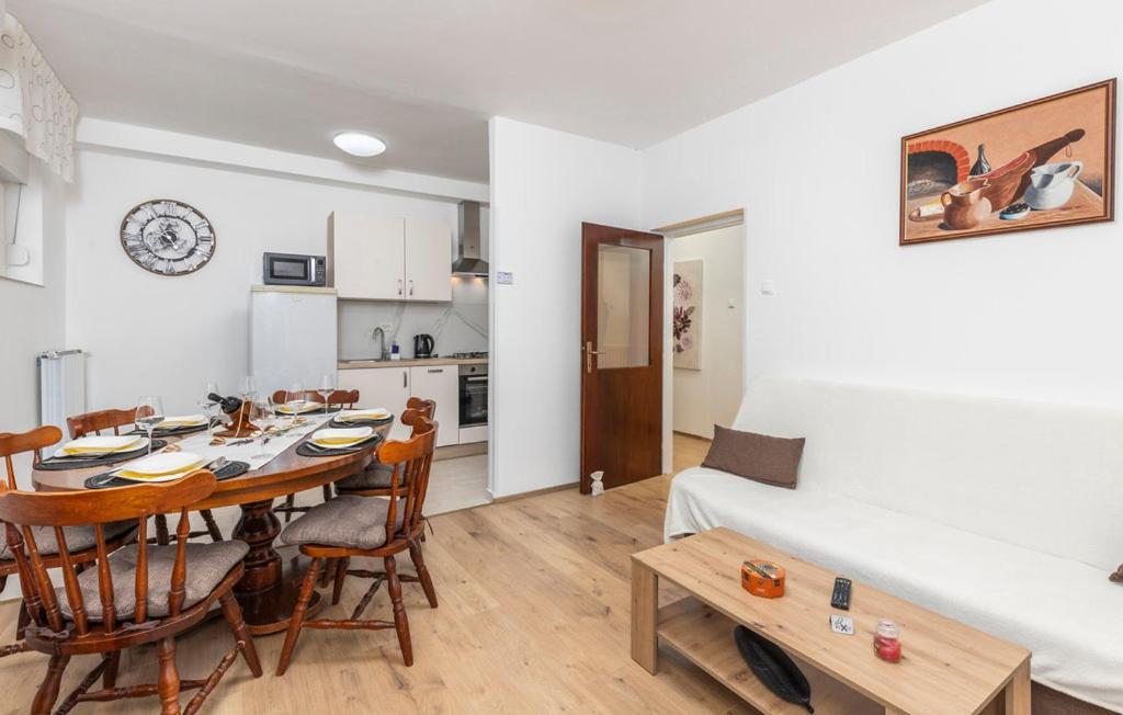 Apartman Nora Mucici Exteriér fotografie